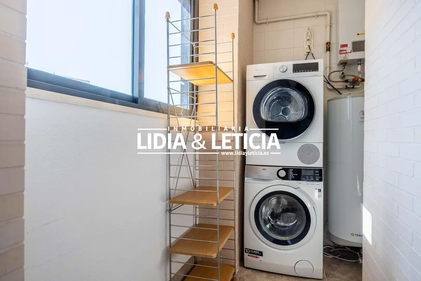 Flat with pool for sale in Entrenúcleos, imagen 9