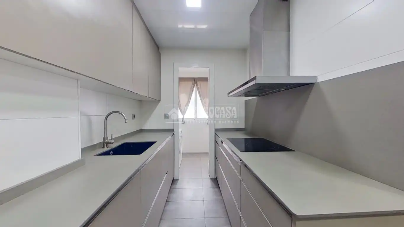 Cocina de Piso en venta en Sabadell con Aire acondicionado