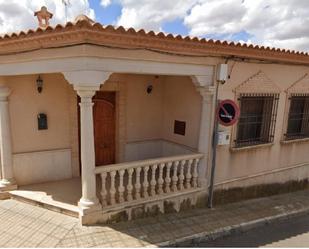 Vista exterior de Casa o xalet en venda en Bolaños de Calatrava amb Moblat