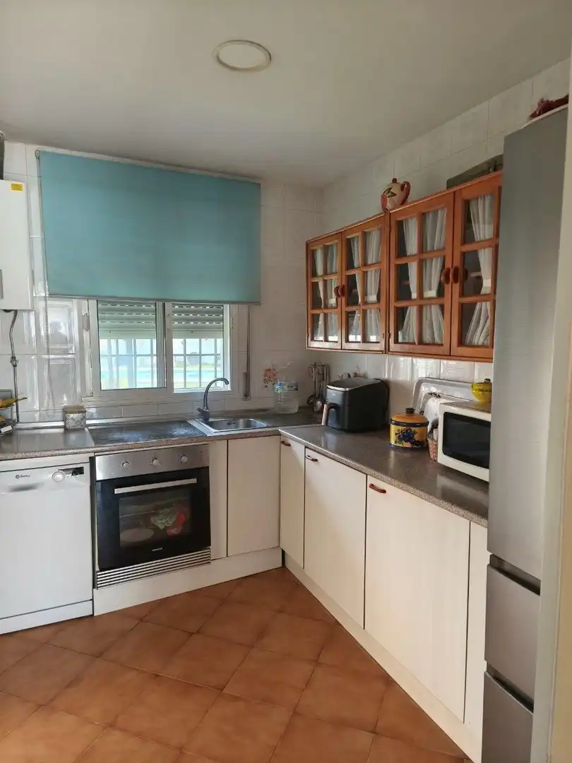 Cocina de Casa o chalet en venta en Chiclana de la Frontera con Jardín privado, Trastero y Piscina