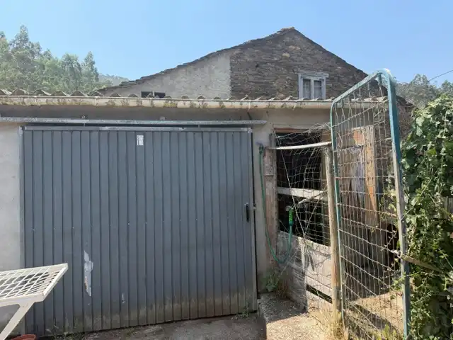 Außenansicht von Country house zum Verkauf in Trabada mit Heizung, Privatgarten und Terrasse