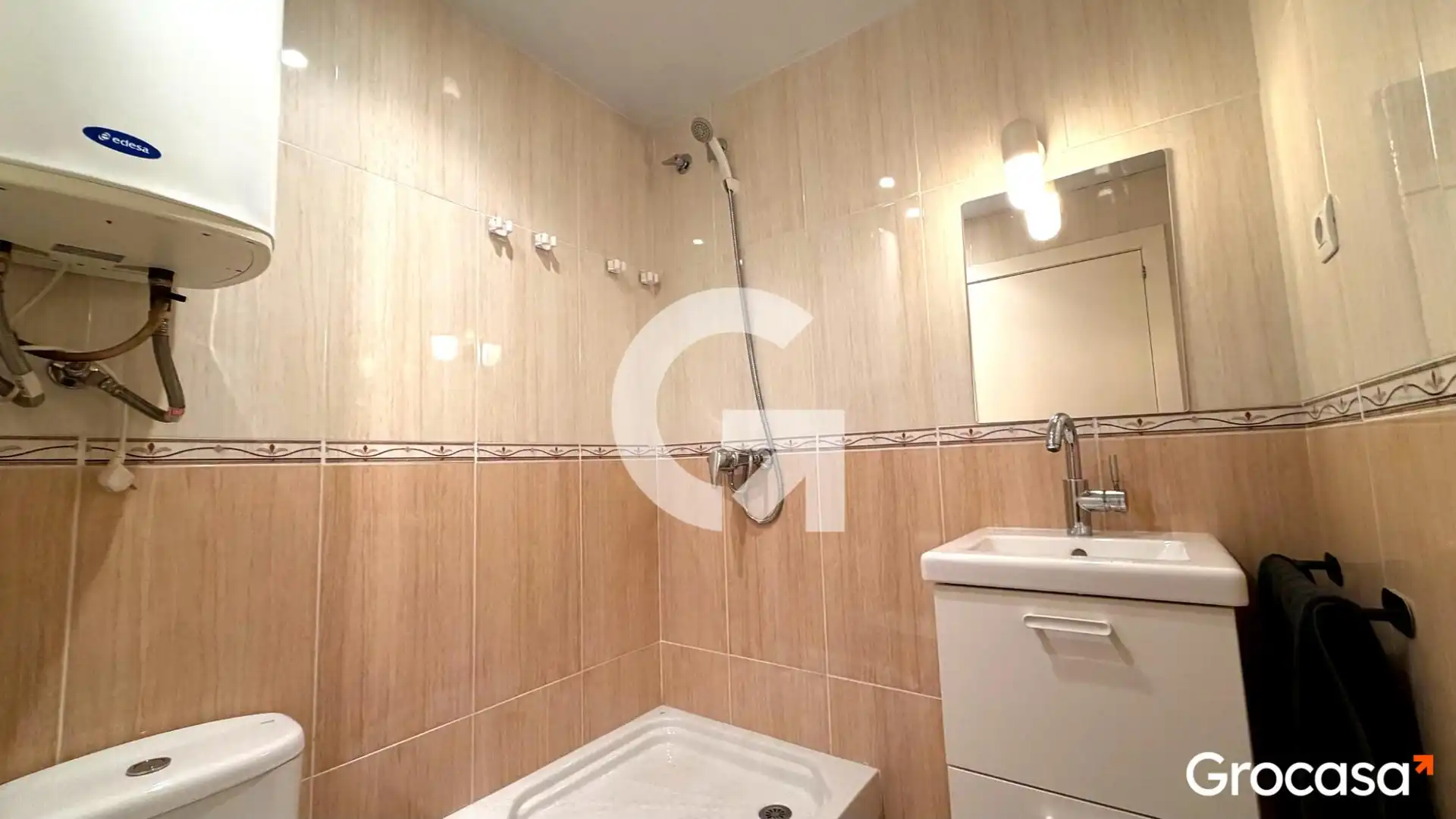 Bathroom of Commercial properties for sale in Cornellà de Llobregat  with Air Conditioner