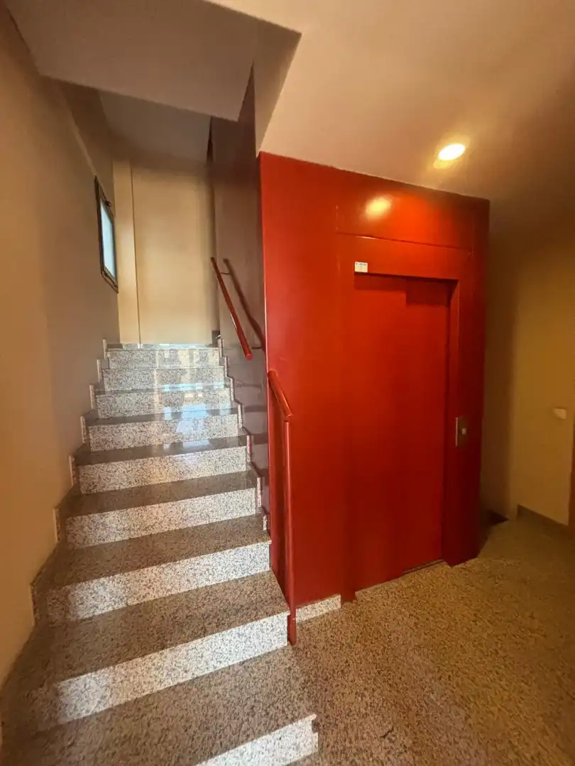 Wohnung zum Verkauf in Gandesa mit Klimaanlage, Heizung und Balkon