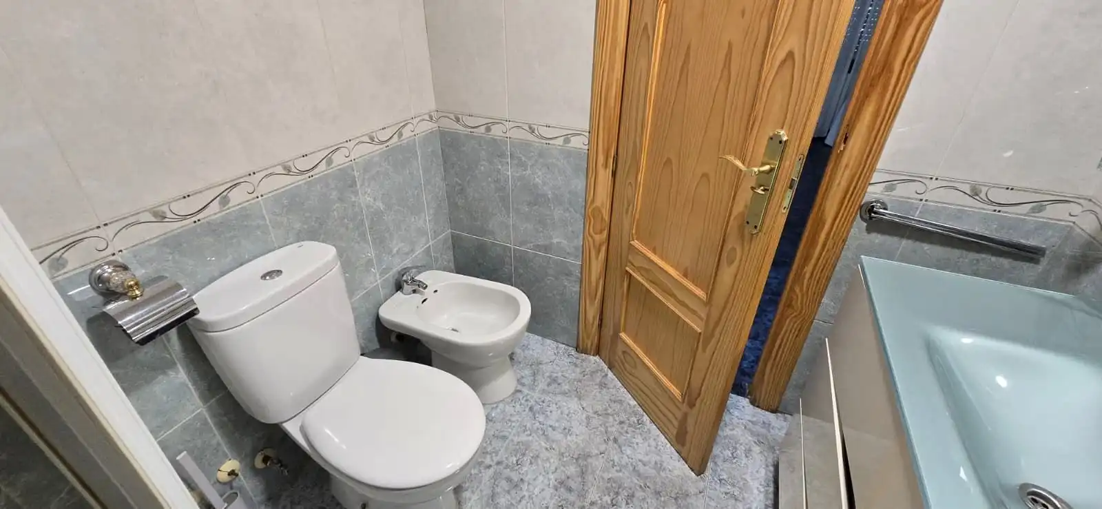 Badezimmer von Wohnung zur Miete in Puertollano mit Klimaanlage, Terrasse und Möbliert