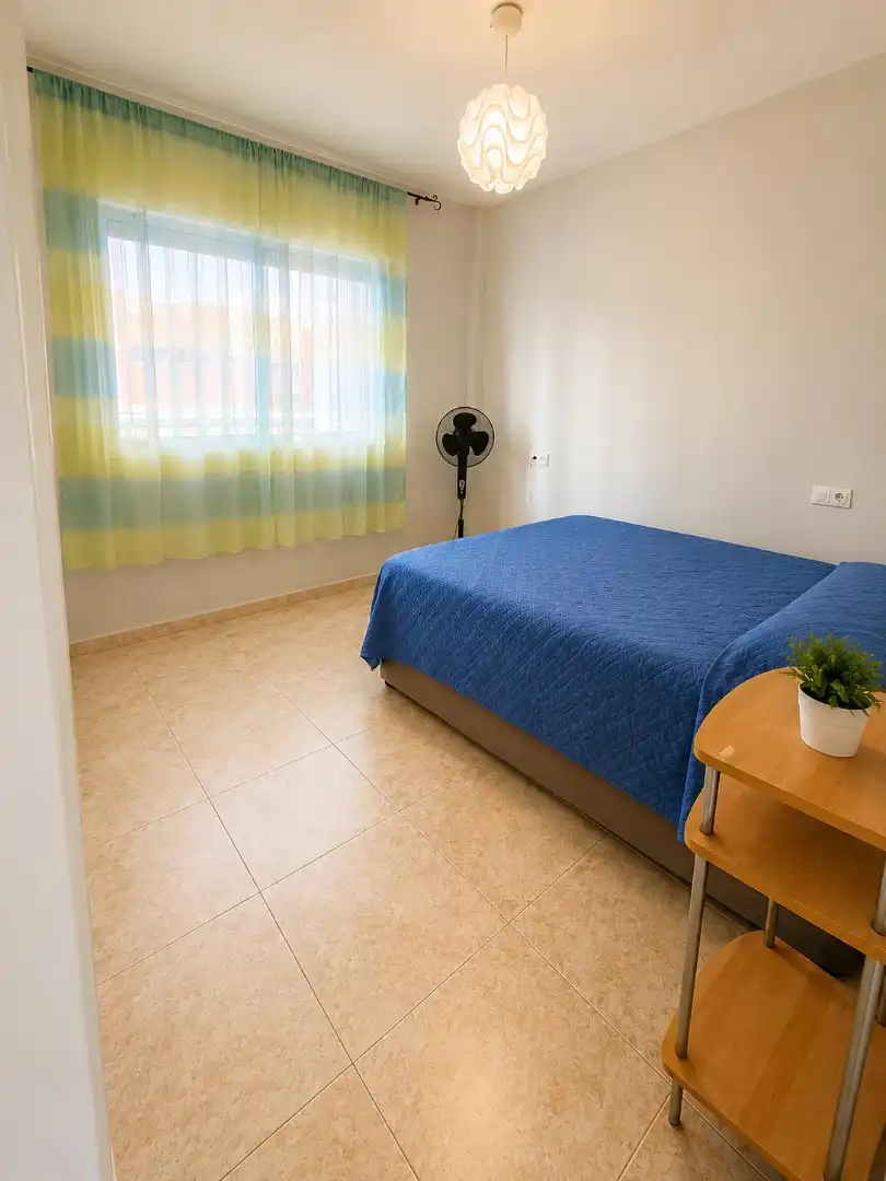 Dormitori de Apartament en venda en Fuengirola amb Aire condicionat, Forn i Rentadora