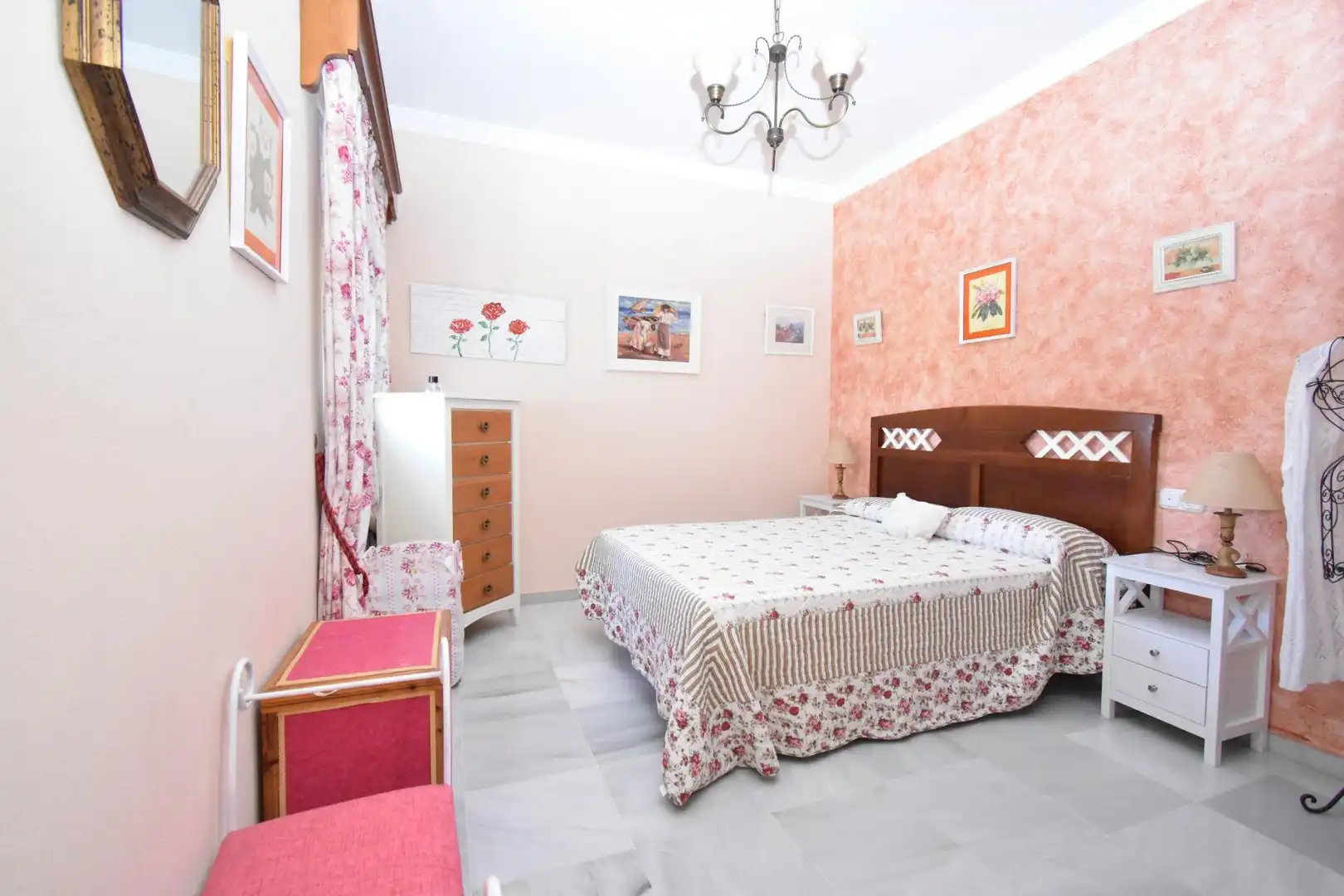 Bedroom of Houses for sale in Chiclana de la Frontera  with Air Conditioner, Heating and Private garden