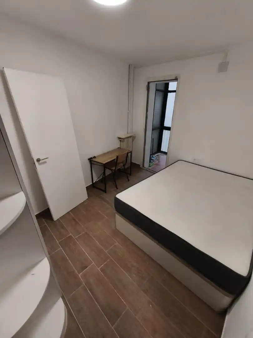 Wohnung zur Miete in Príncep de Viana - Clot -Xalets Humbert Torres