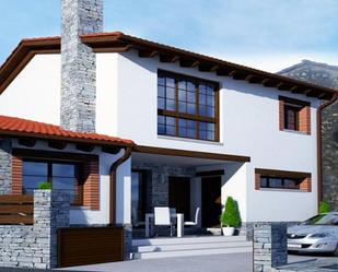 Country house for sale in Llanes