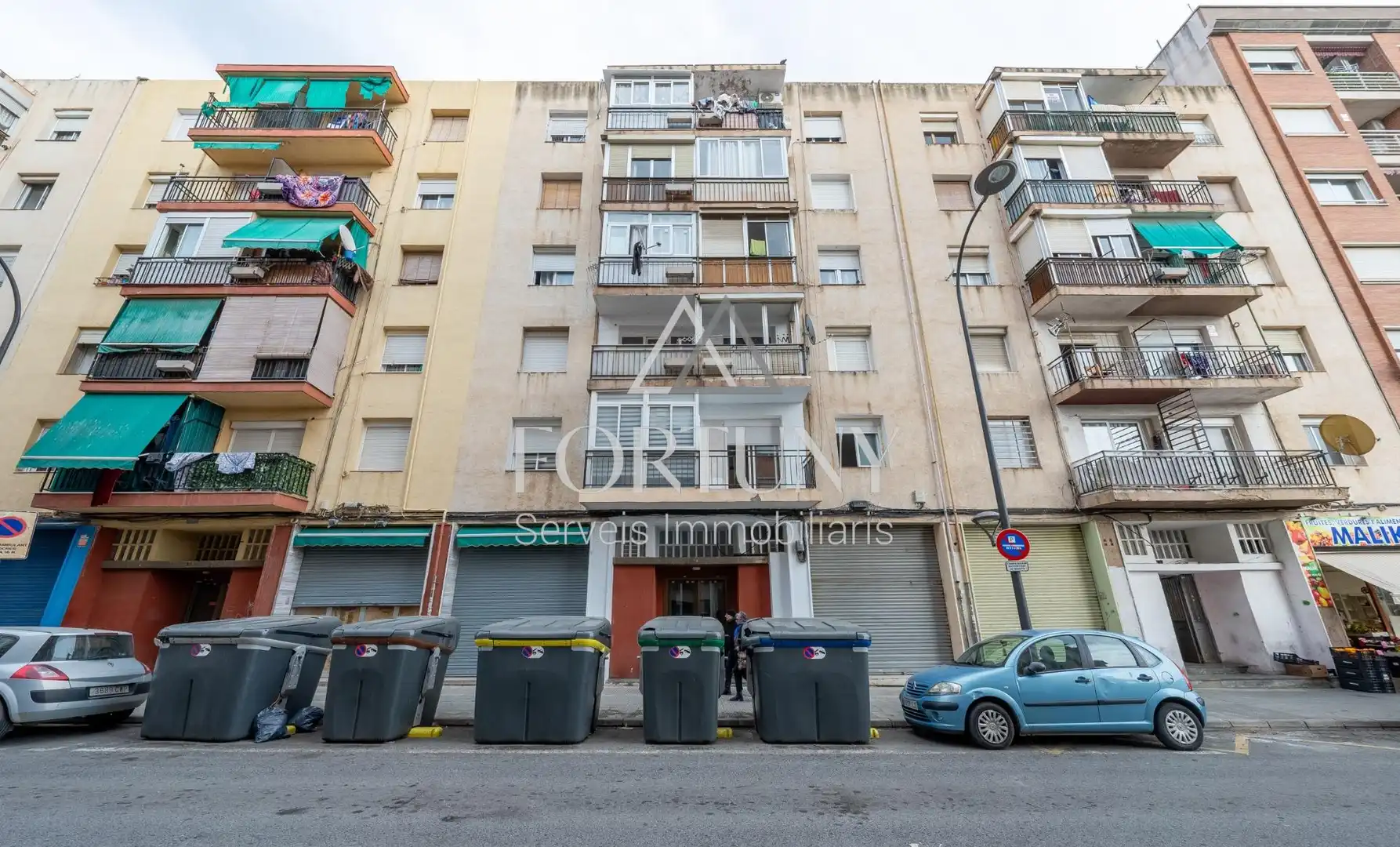 Vista exterior de Pis en venda en Reus amb Balcó