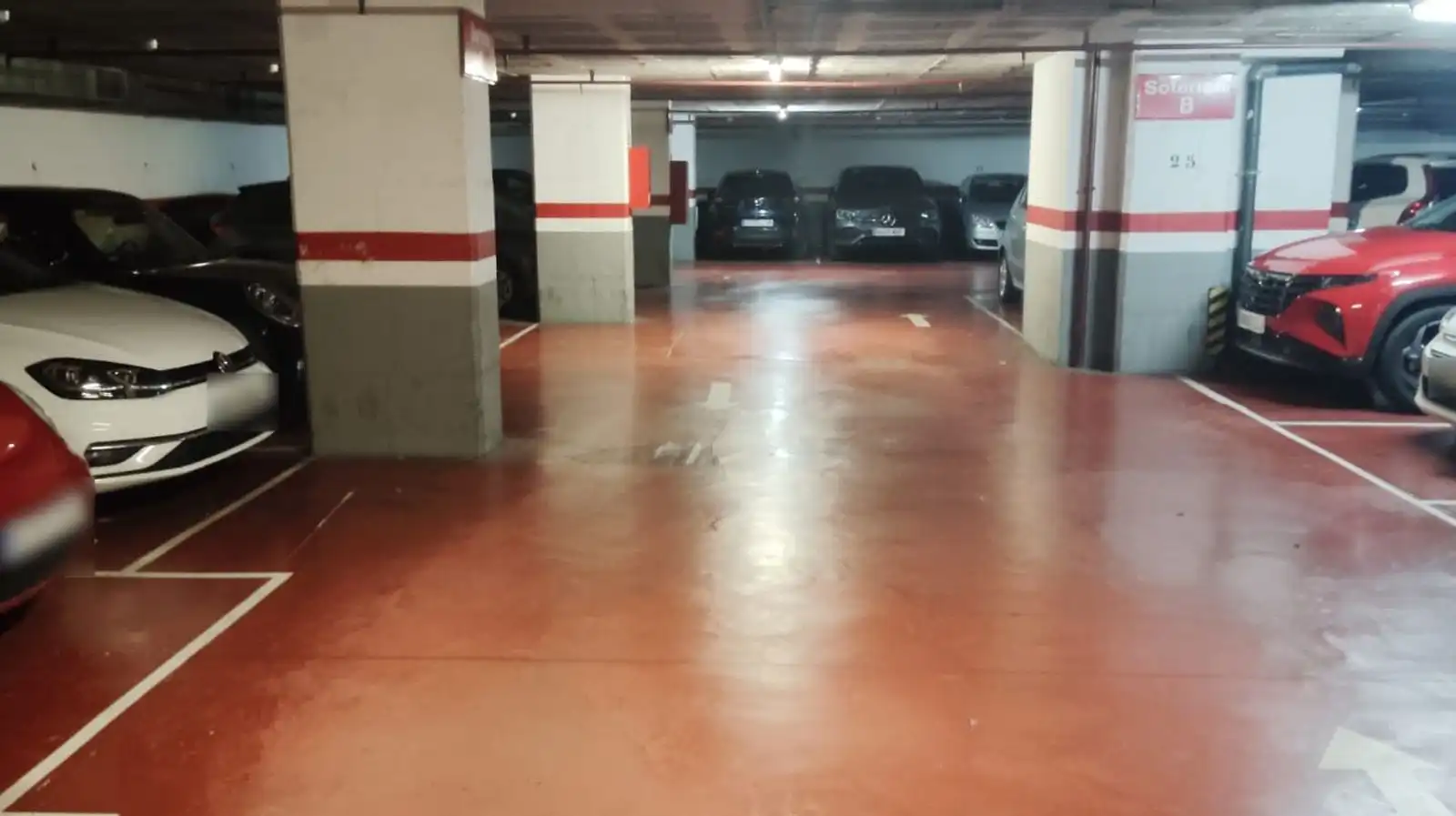 Parkplatz von Garage zur Miete in Barcelona