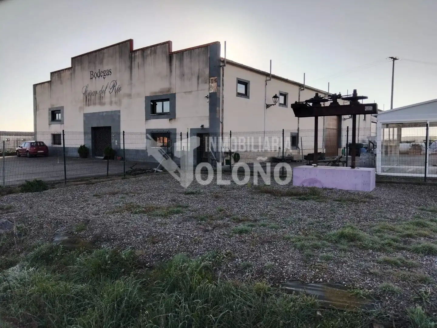 Vista exterior de Nau industrial en venda en Alesanco amb Calefacció i Alarma