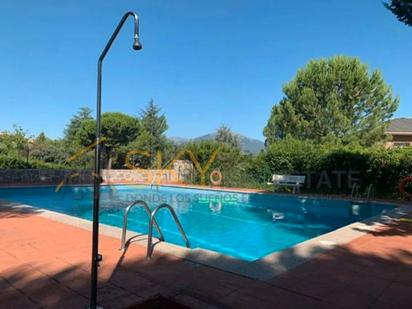 Swimming pool of Flat for sale in Guadalix de la Sierra  with Heating, Terrace and Storage room