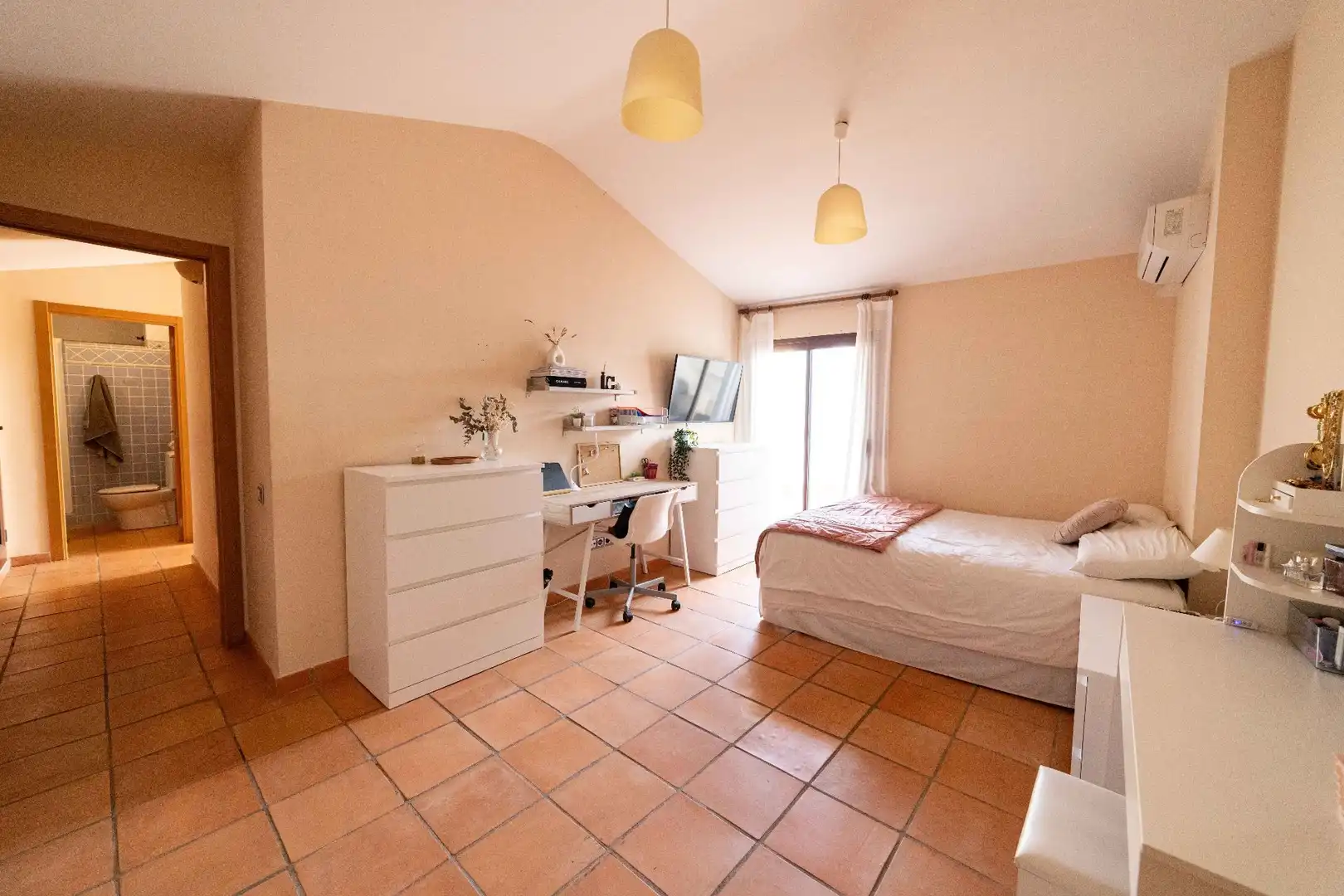 Bedroom of Detached homes for sale in L'Eliana  with Air Conditioner, Terrace and Storage room