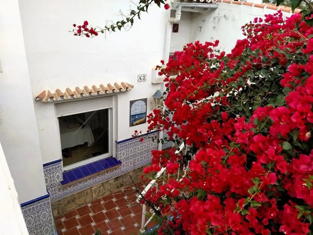 Terrasse von Einfamilien-Reihenhaus zur Miete in Vélez-Málaga mit Terrasse und Schwimmbad