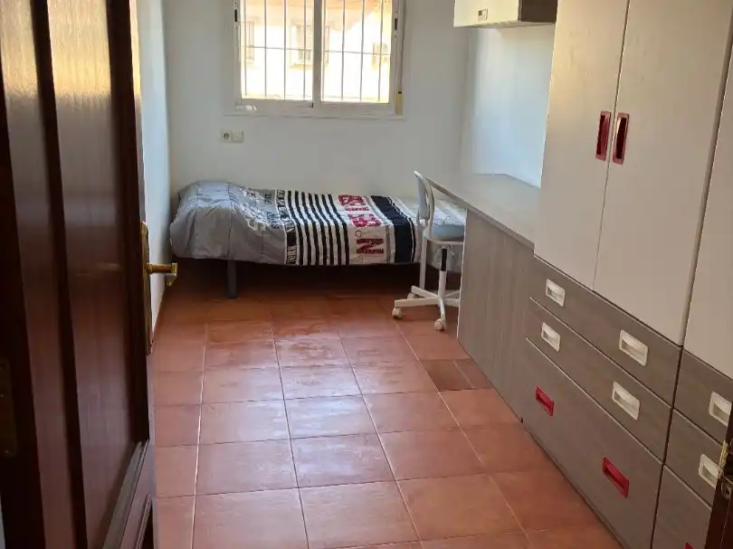 Schlafzimmer von Maisonette zur Miete in Dos Hermanas mit Klimaanlage, Privatgarten und Abstellraum