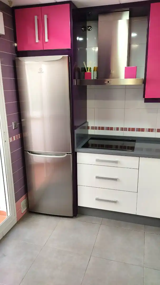 Wohnung zur Miete in Calle Tierno Galván, Las Tres Cruces