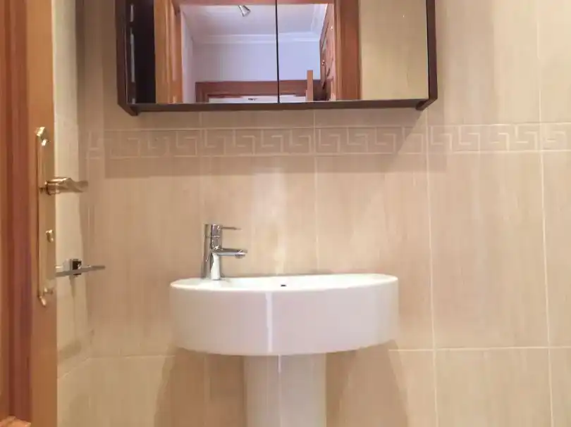 Baño de Piso de alquiler en Centro Urbano