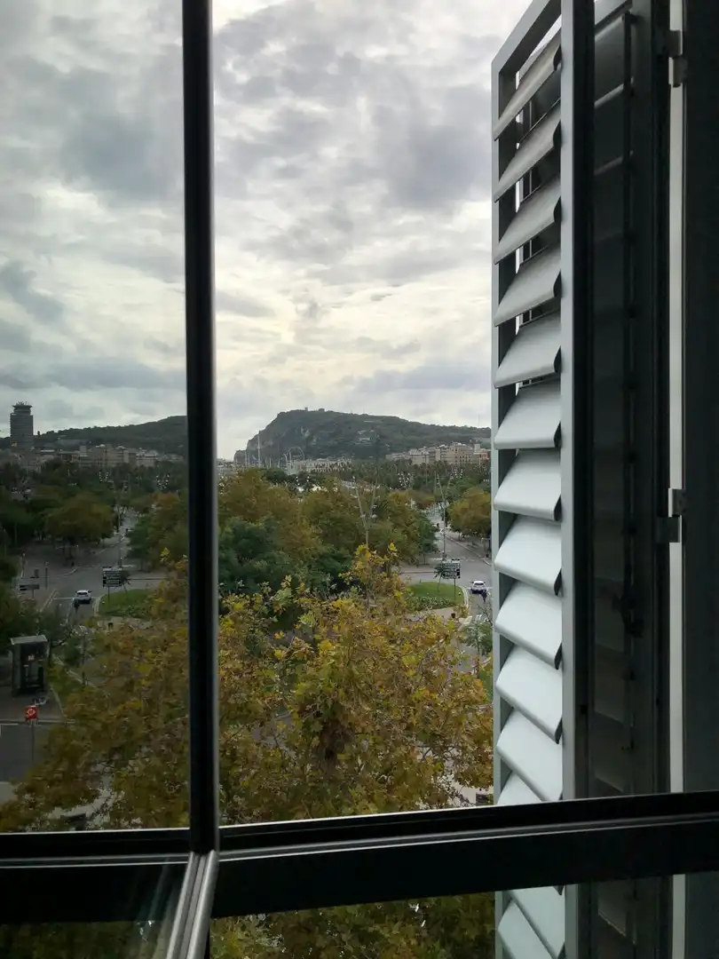 Vista exterior de Piso de alquiler en Barcelona con Aire acondicionado, Calefacción y Amueblado