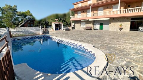 CASA AMPLIA  PARCELA PLANA  PISCINA