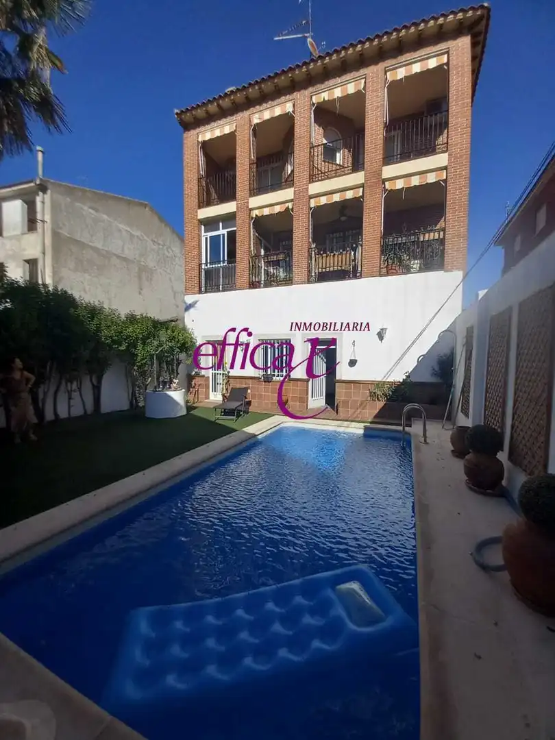 Casa o xalet en venda en Torrijos amb Aire condicionat, Calefacció i Piscina