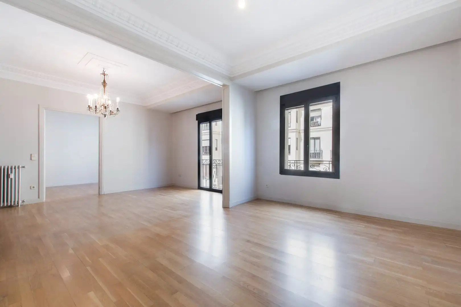 Flat with terrace to rent in Calle de Ferraz 31