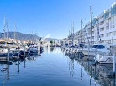 Apartament amb piscina en venda a Carrer Port Joan 12