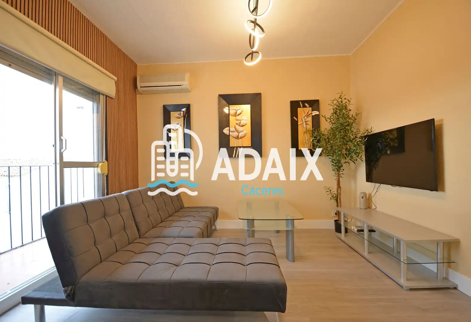 Flat for rent in Pintor Murillo, Casco Antiguo