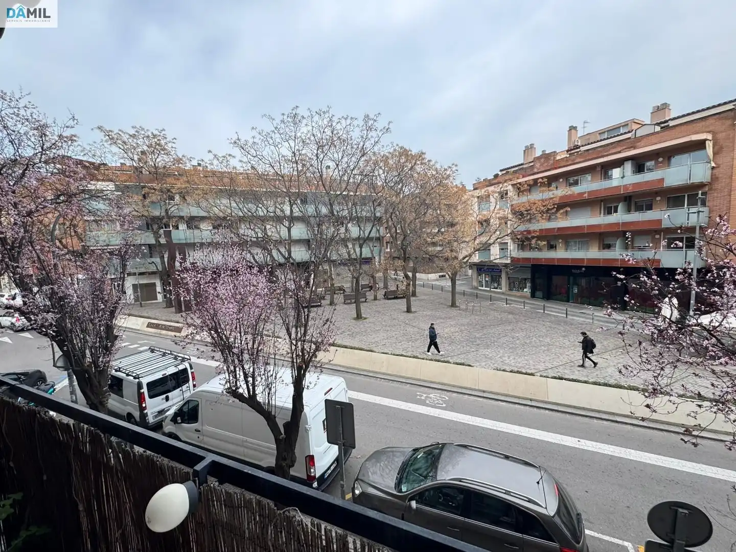 Vista exterior de Pis en venda en Terrassa amb Aire condicionat, Calefacció i Parquet