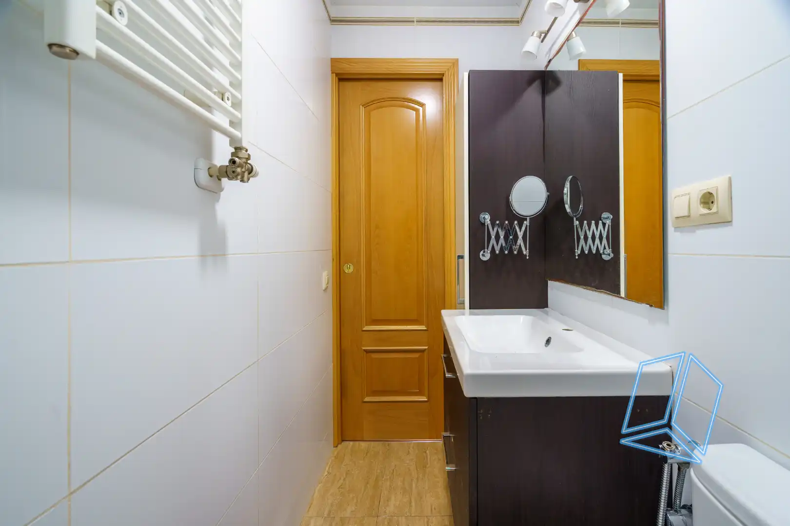 Badezimmer von Wohnung zum Verkauf in L'Hospitalet de Llobregat mit Klimaanlage, Heizung und Möbliert