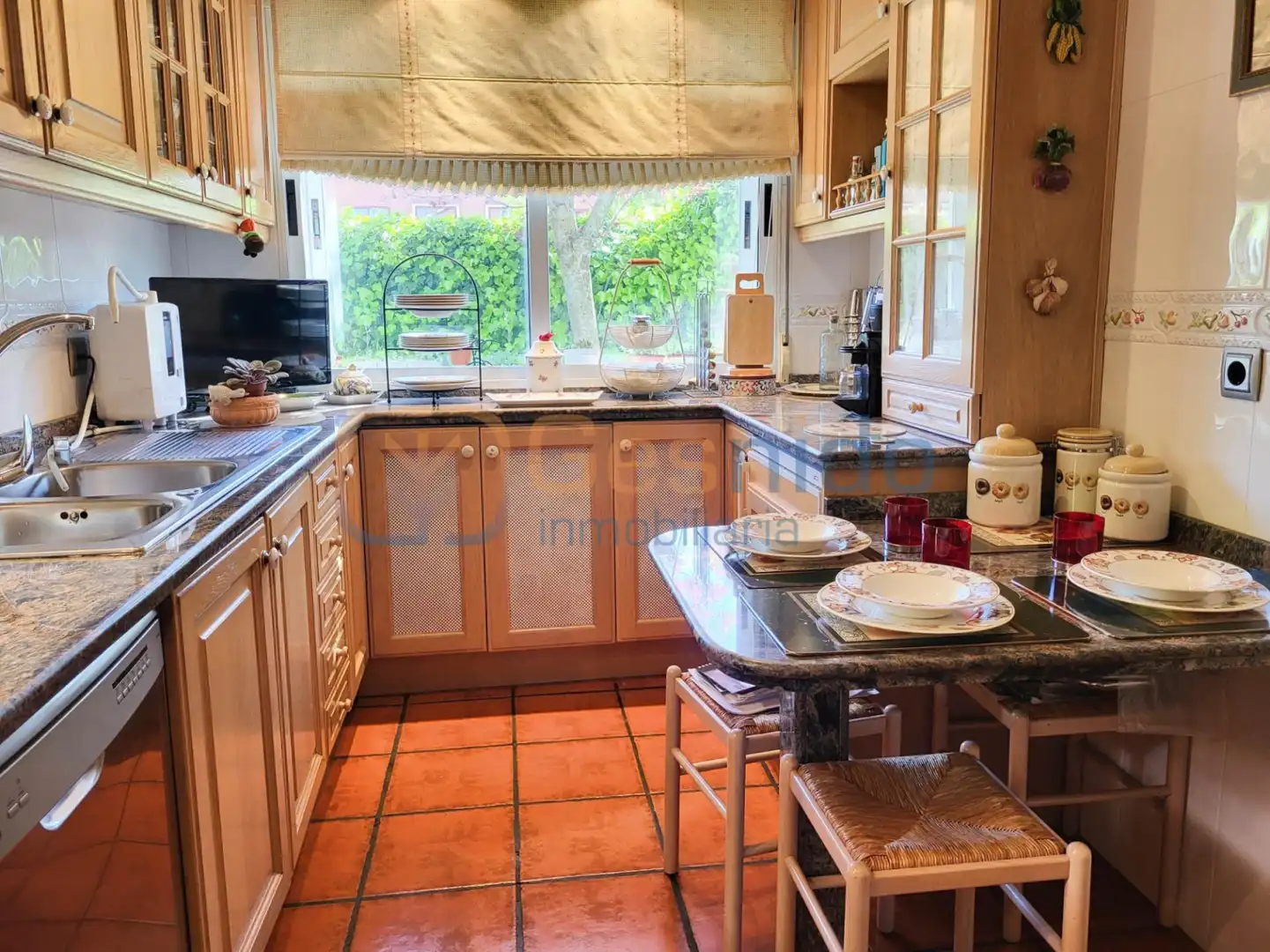 Cocina de Casa adosada en venta en Segovia con Calefacción, Parquet y Trastero