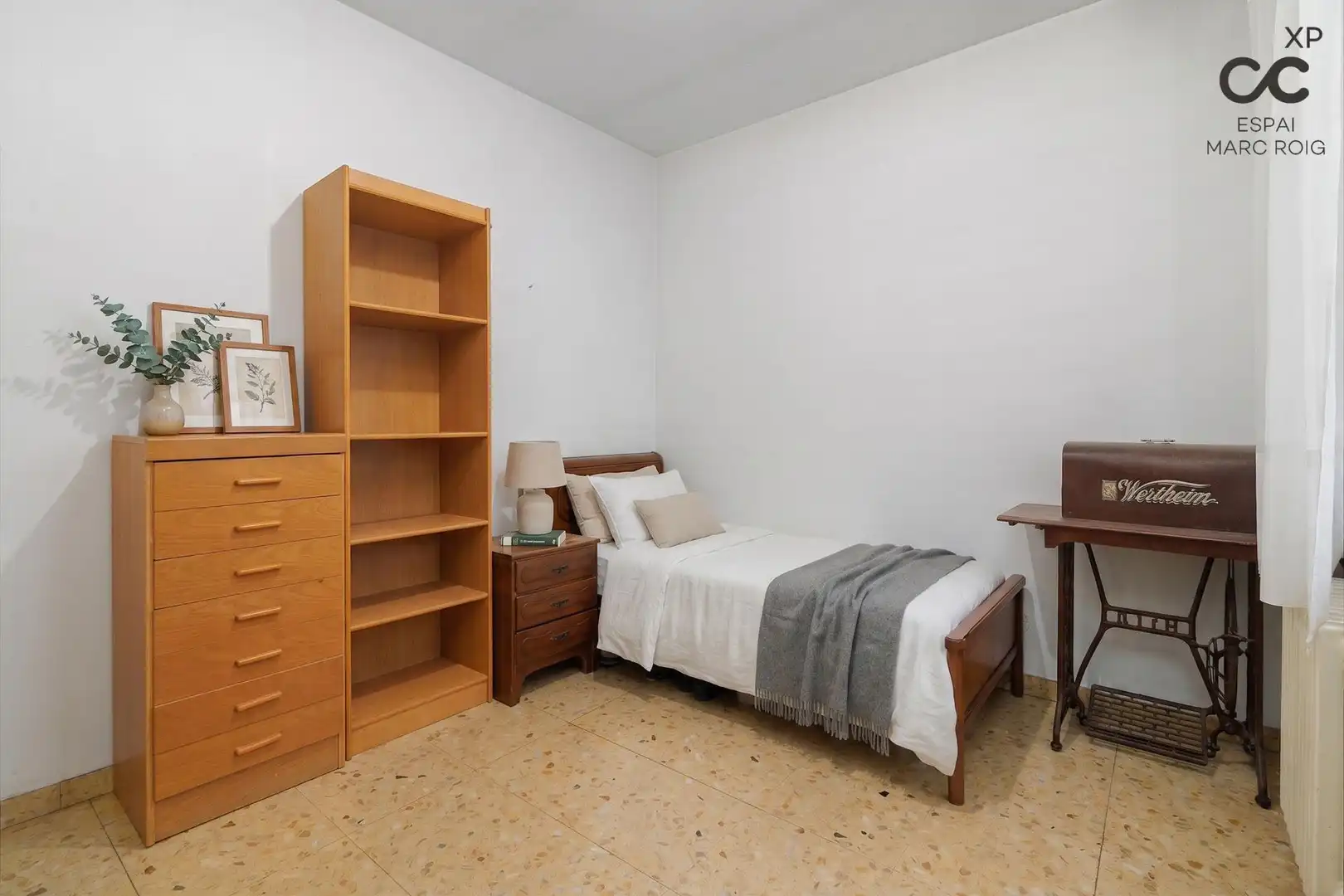 Habitación de Finca rústica en venta en Castelló d'Empúries con Aire acondicionado, Calefacción y Jardín privado