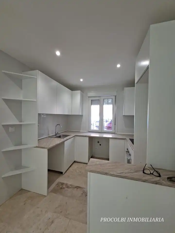 Cuina de Planta baixa en venda en Madrid amb Aire condicionat i Calefacció