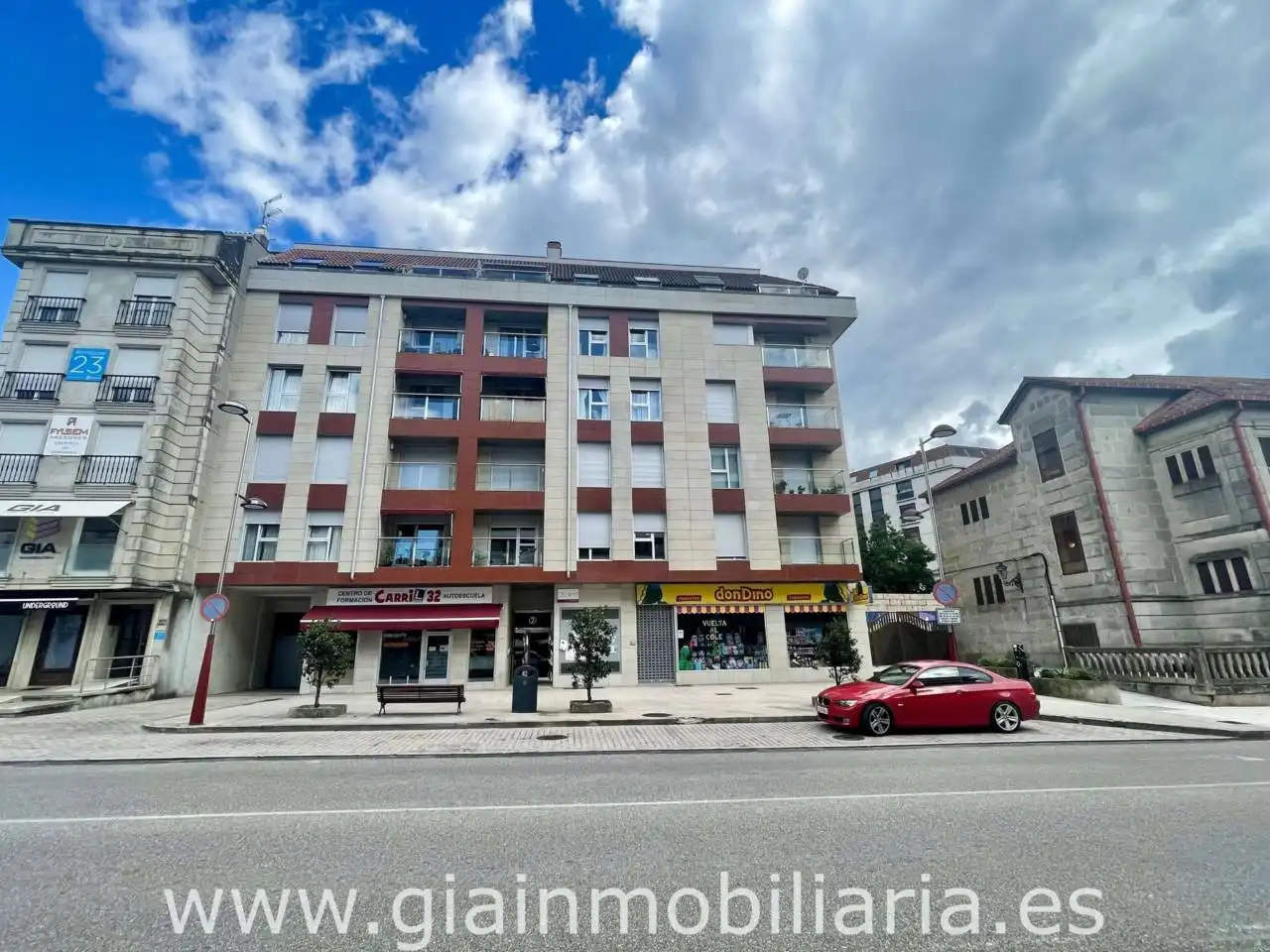 Exterior view of Office for sale in O Porriño    with Air Conditioner and Heating