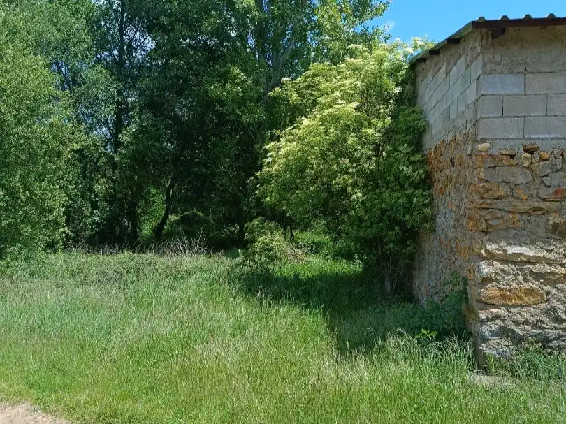 Residential zum Verkauf in Castrocontrigo