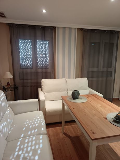 Apartamento de alquiler en Calle Zambrana, 16, Centro ciudad