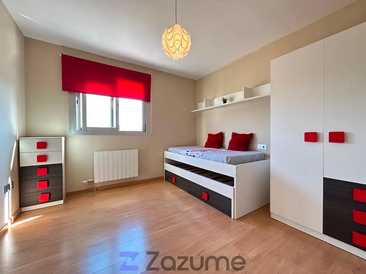 Bedroom of Flat for rent in Granada  with Air Conditioner, Heating and Private garden
