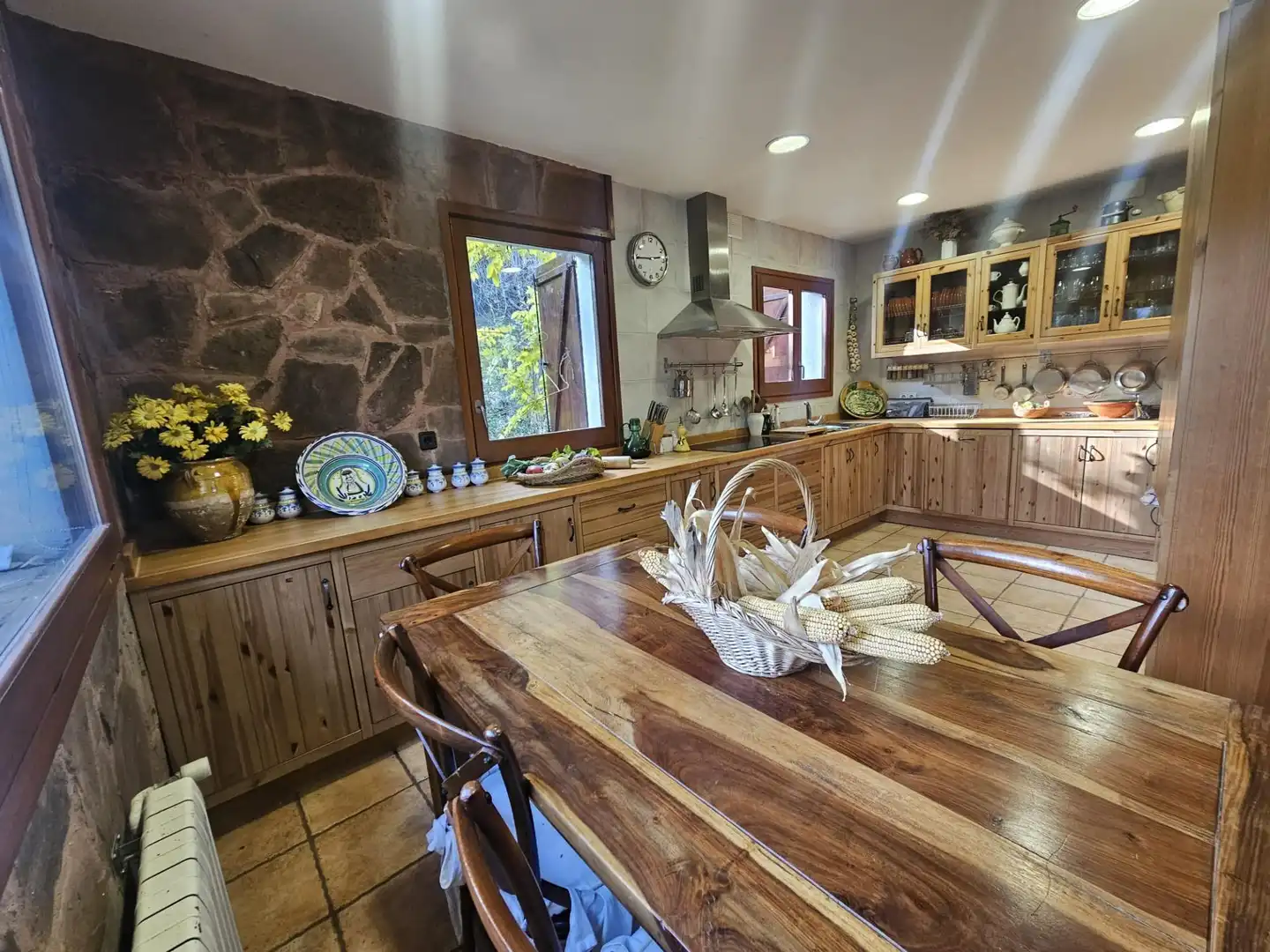 Cocina de Finca rústica en venta en Castellví de Rosanes