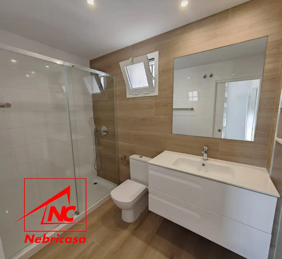 Bathroom of Attic for sale in Chipiona  with Air Conditioner, Terrace and Storage room