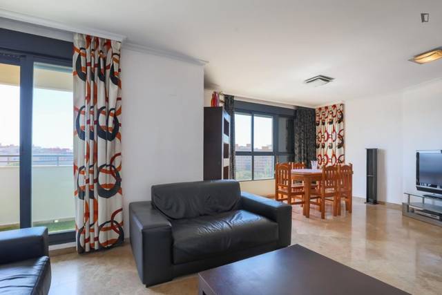 Apartamento en Alquiler en Barrio de Campanar