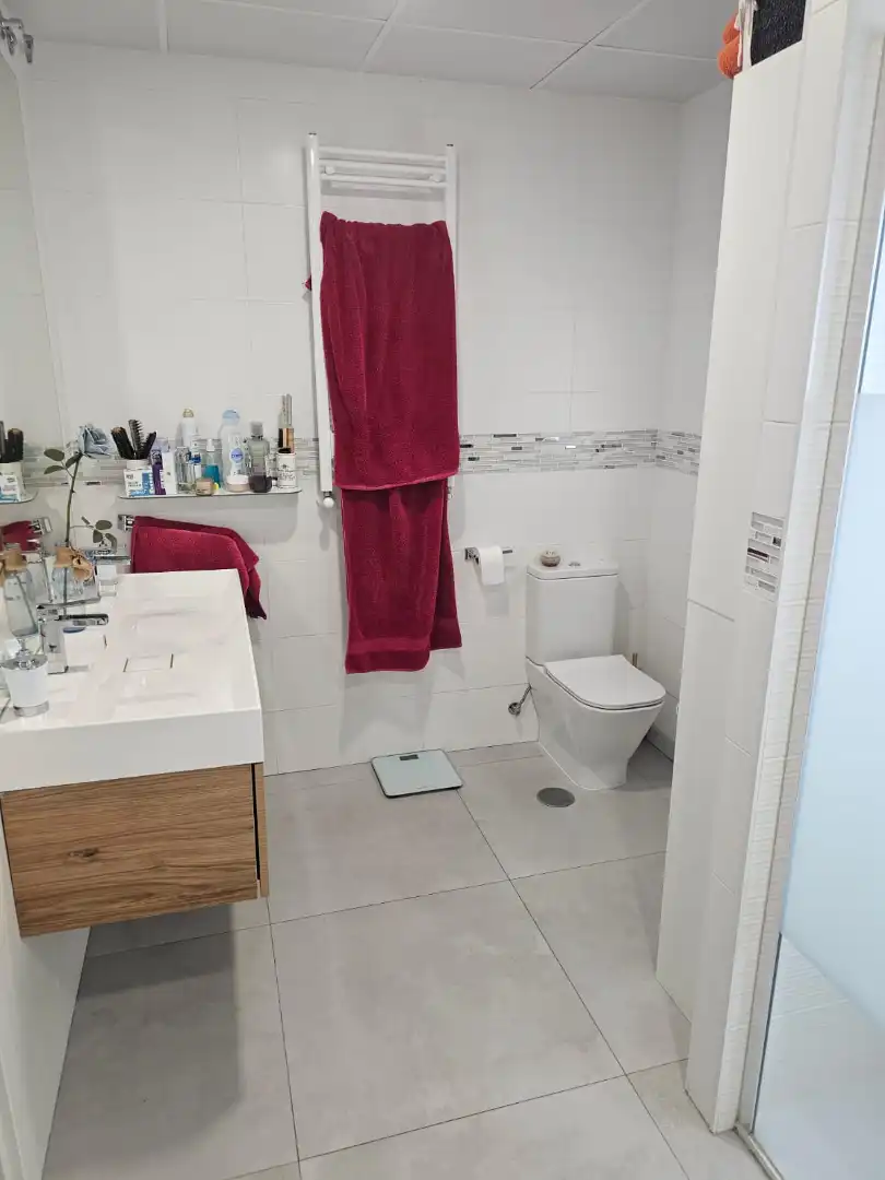 Baño de Piso en venta en Badajoz con Aire acondicionado, Calefacción y Balcón