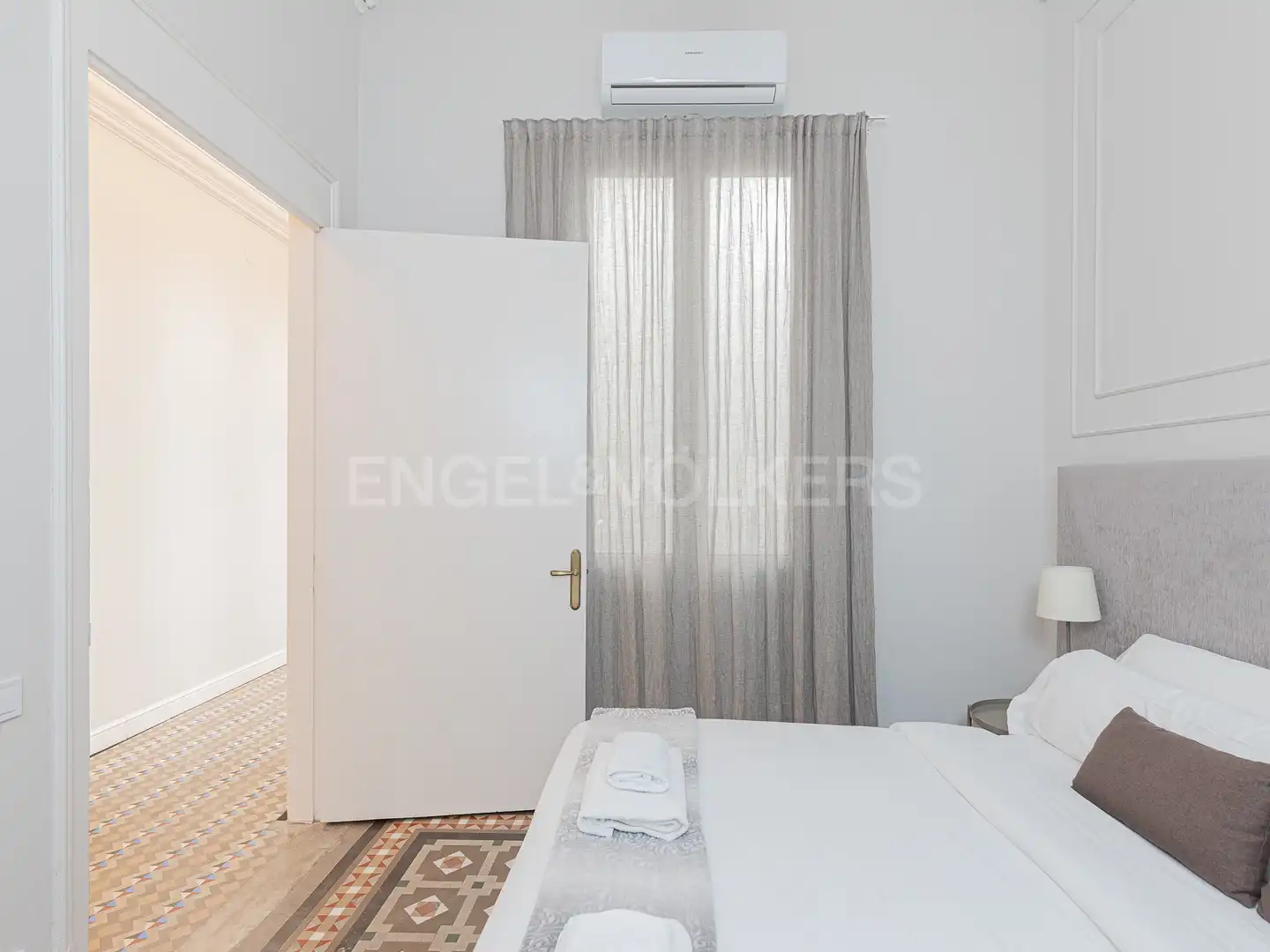Piso con terraza en alquiler en Eixample, imagen 27