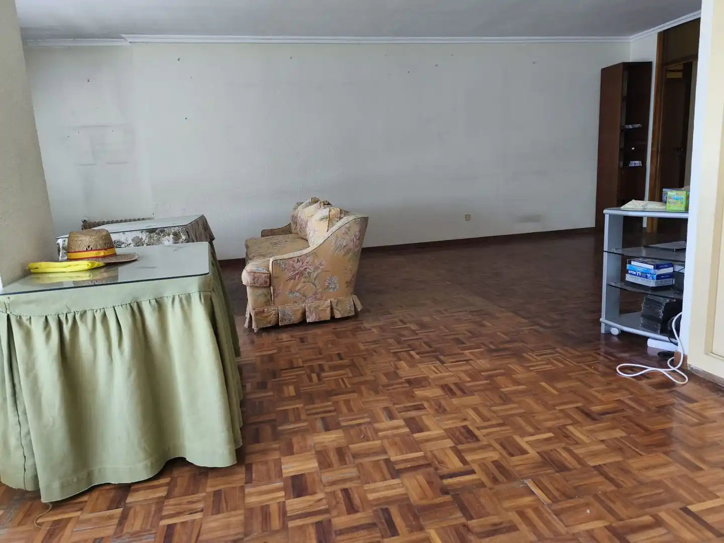 Sala de estar de Piso en venta en Badajoz con Calefacción y Parquet