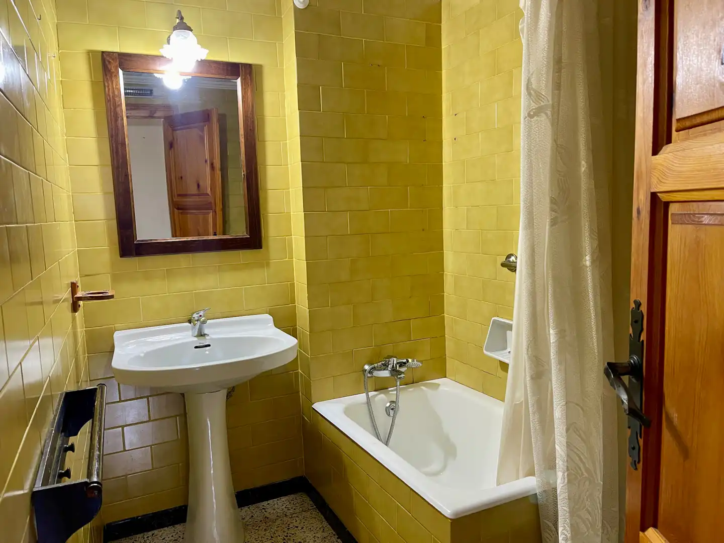 Baño de Finca rústica en venta en Setcases con Calefacción, Amueblado y Horno