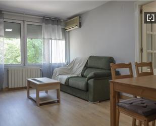 Bedroom of Flat to rent in  Madrid Capital  with Air Conditioner and Balcony