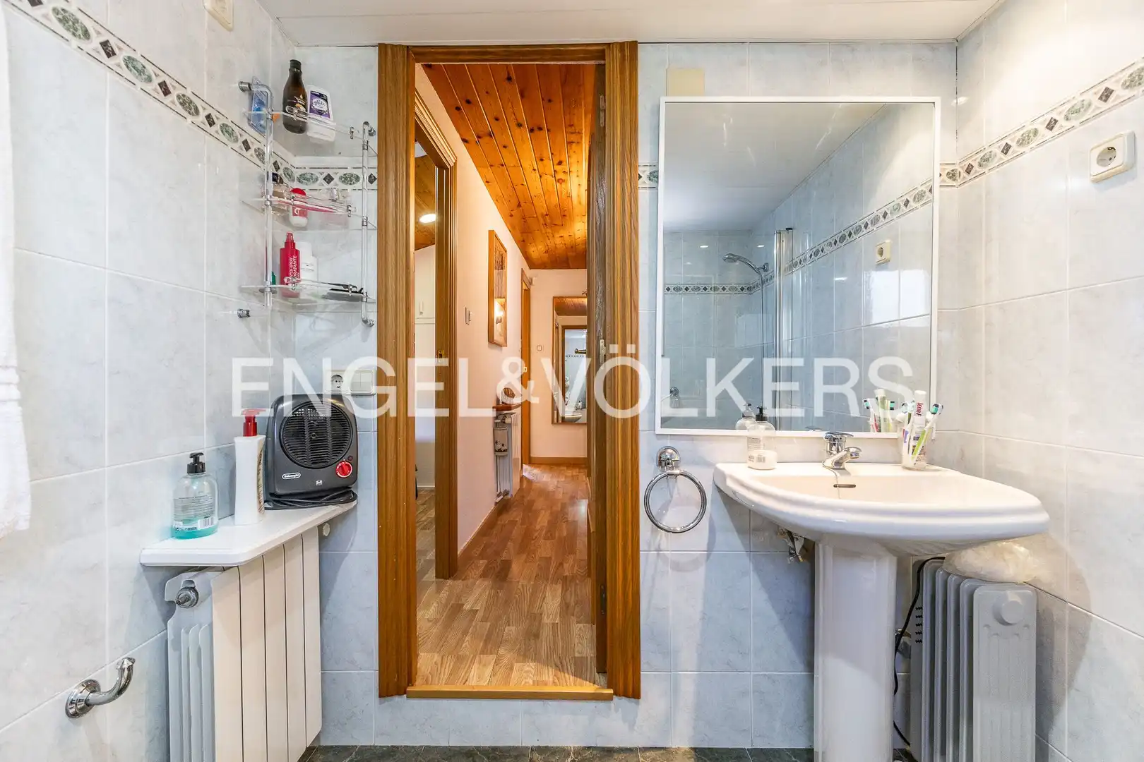 Kitchen of Houses for sale in Sant Cugat del Vallès  with Air Conditioner, Heating and Private garden