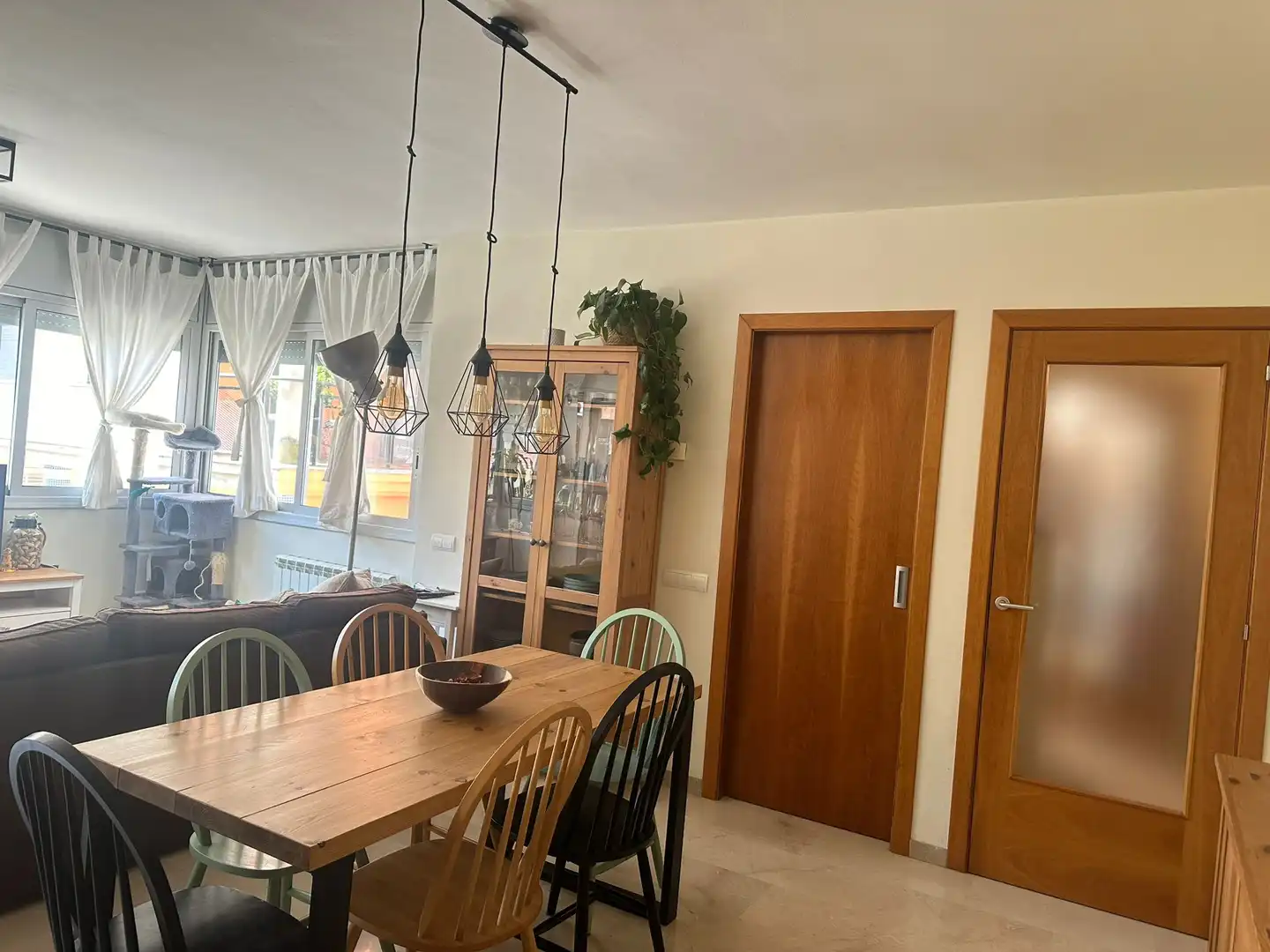 Flat for rent in Carrer de l'Hospital, Eixample - Can Bogunyà