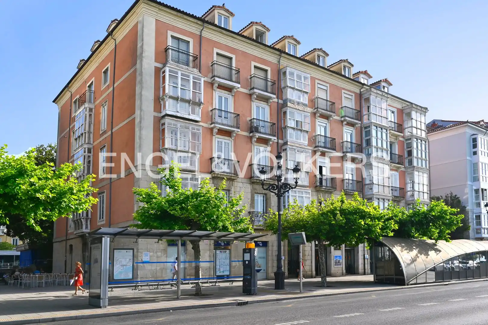 Außenansicht von Wohnung zur Miete in Santander mit Heizung