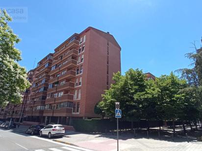 Exterior view of Flat for sale in Valladolid Capital  with Terrace