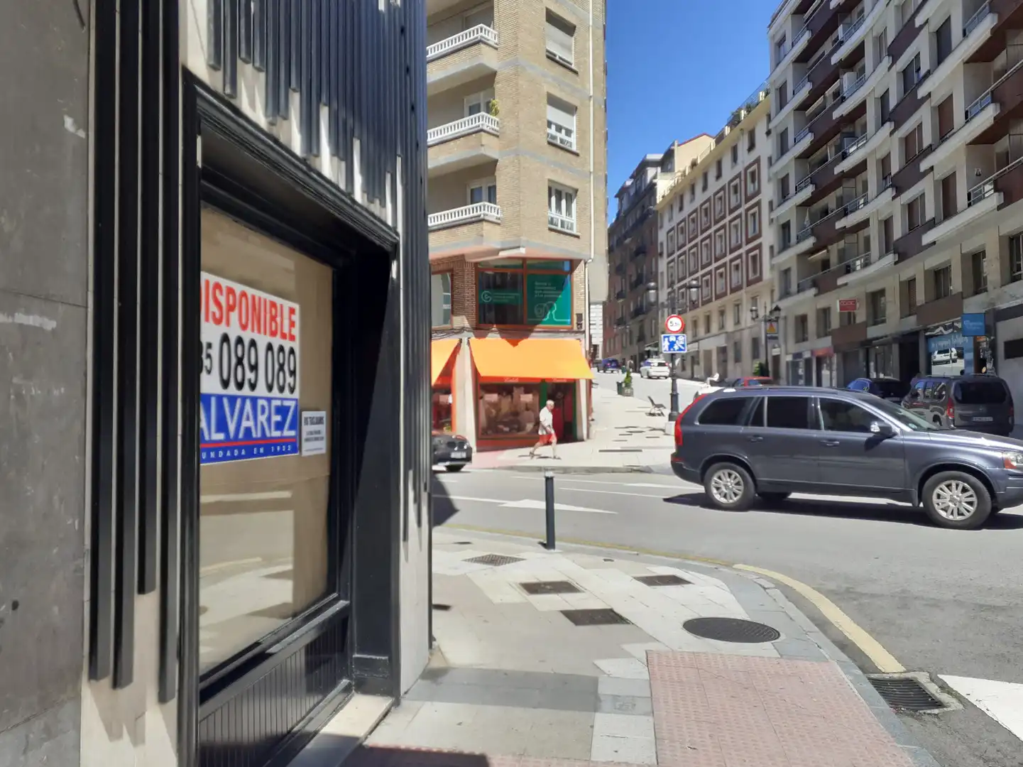 Local de lloguer en Oviedo 