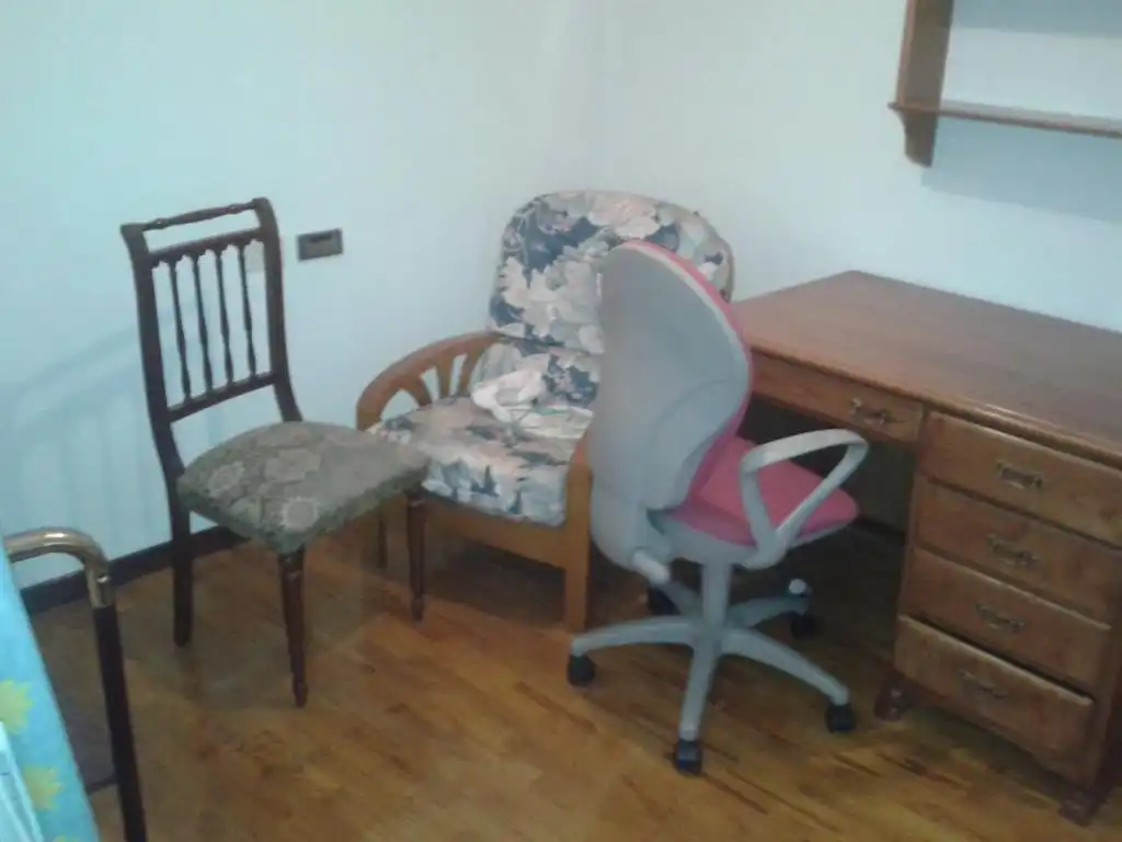 Wohnung zur Miete in Ourense Capital  mit Heizung, Parkett und Möbliert